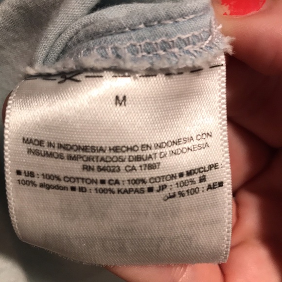 Light Wash Denim Maternity Dress size Medium - Picture 9 of 9